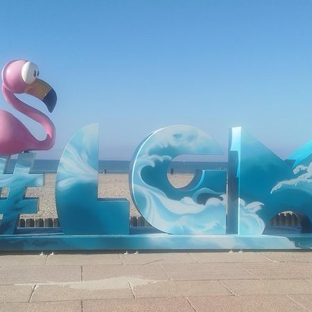 לה גרנד מוט Joli Studio Avec Piscine A 200M De La Plage Parking Prive מראה חיצוני תמונה