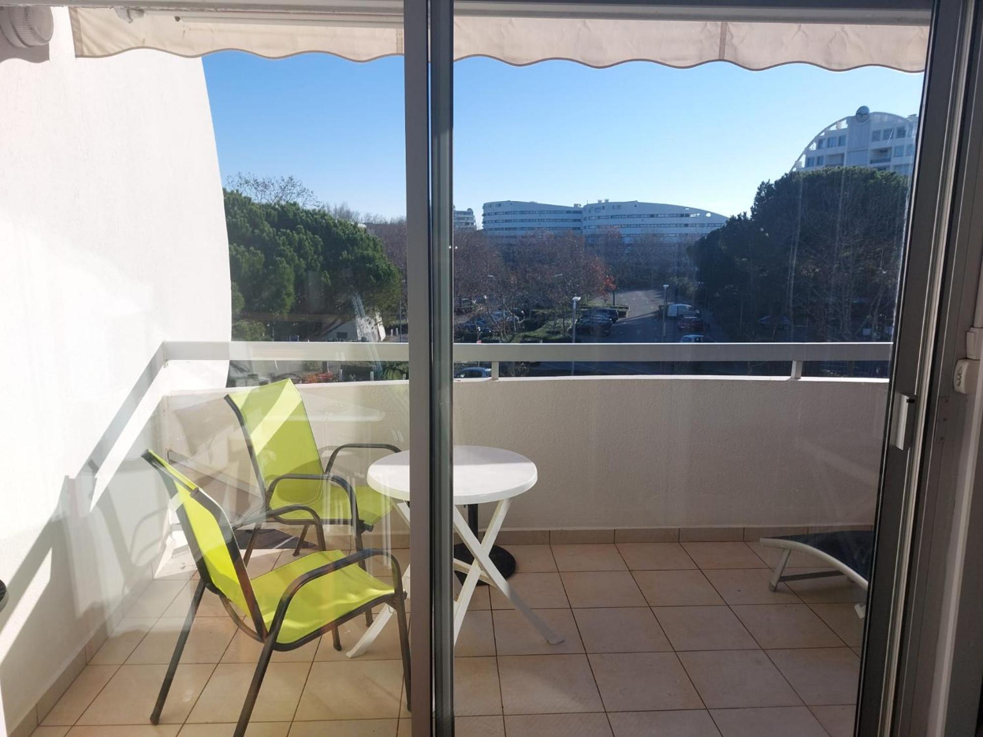 לה גרנד מוט Joli Studio Avec Piscine A 200M De La Plage Parking Prive מראה חיצוני תמונה