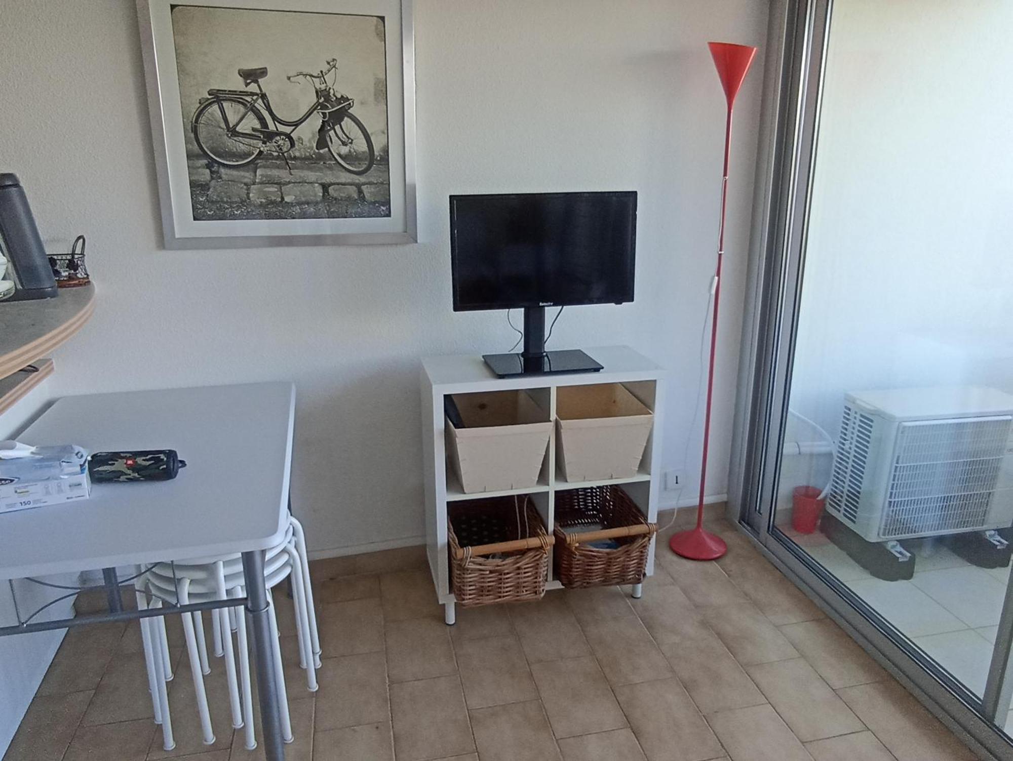 לה גרנד מוט Joli Studio Avec Piscine A 200M De La Plage Parking Prive מראה חיצוני תמונה